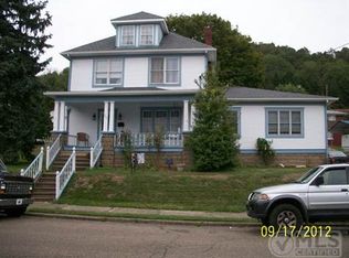 727 5th St, New Martinsville, WV 26155
