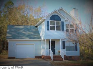 179 Oakwater Dr, Cameron, NC 28326