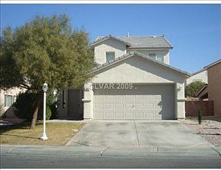 3rd image of 6032 Stone Hollow Ave