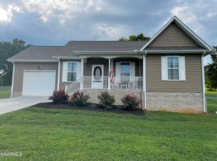 423 Oak Grove Rd, Madisonville, TN 37354
