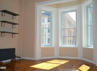 3312 28th St APT 4, Astoria, NY 11106