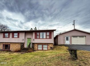 201 E Highland St, Jersey Shore, PA 17740