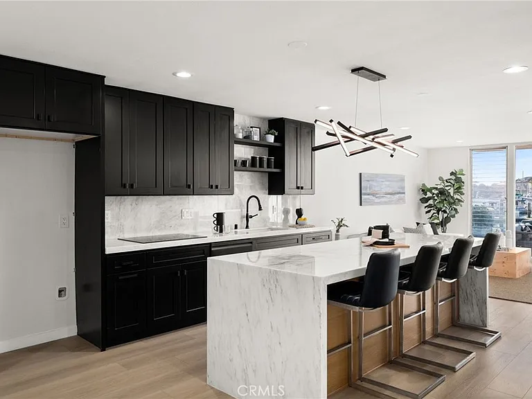 16435 Harbour Ln #13 — Photo 4