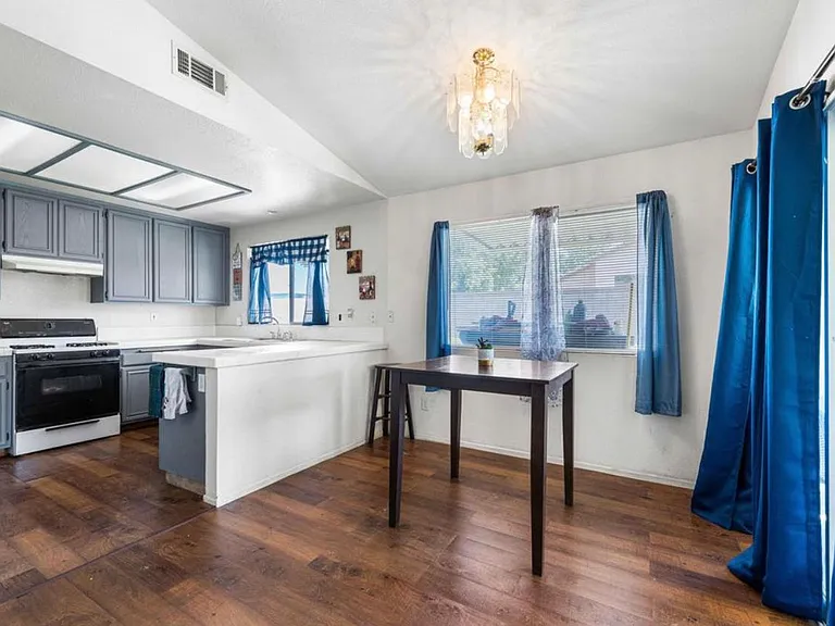1664 E Avenue J — Photo 13