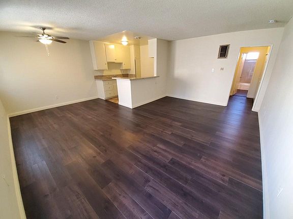 4th image of 14705 S Normandie Ave APT 7