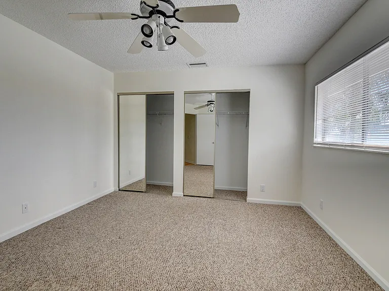 8644 Eagle Run Dr #18 — Photo 32