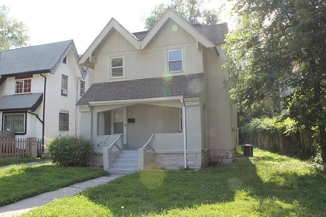 1st image of 424 N Elmwood Ave