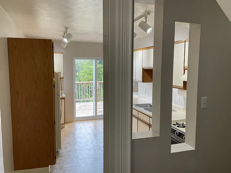 9 Holt St #2 — Photo 10