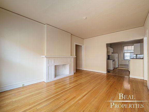 3rd image of 1313 Oak Ave #L2