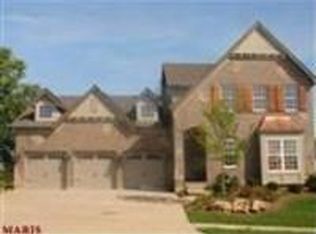 1595 Burnside Ln, Saint Charles, MO 63303