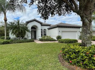 8705 Mustang Island Cir, Naples, FL 34113