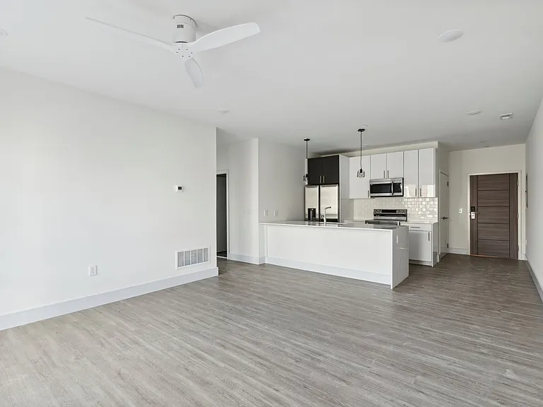 1221 E Fletcher St #212A — Photo 15