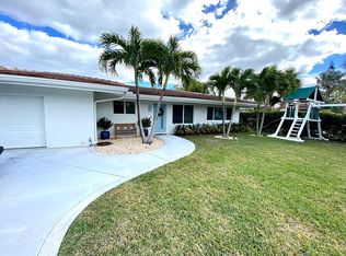 266 NE Spanish Ct, Boca Raton, FL 33432
