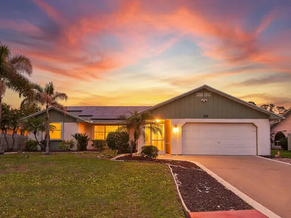 933 SE Streamlet Avenue, Port St Lucie, FL 34983