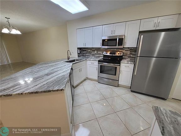 4th image of 2217 Cypress Island Dr APT 105