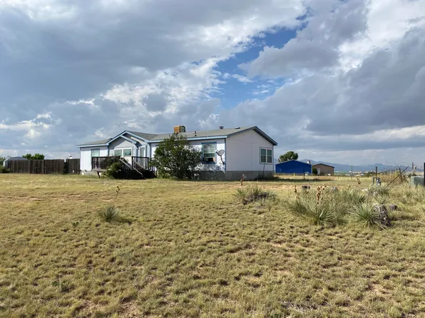 18 Dinah Ct, Edgewood, NM 87015