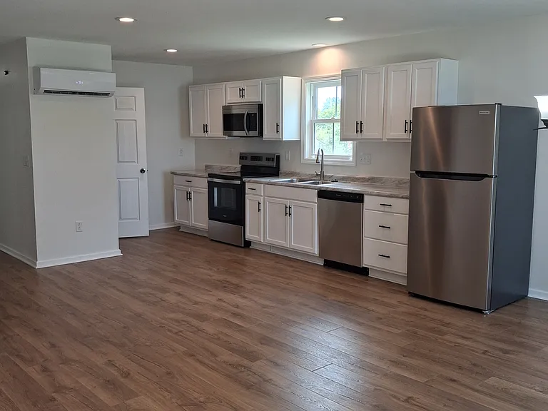 403 N A St — Photo 15