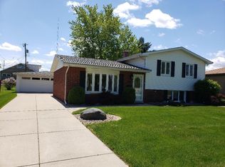 234 Carnation St, Dyer, IN 46311