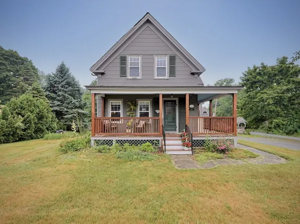387 S Main St, Hopedale, MA 01747