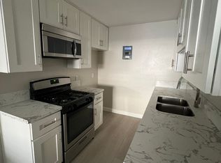 311 W Wilson St, Costa Mesa, CA 92627