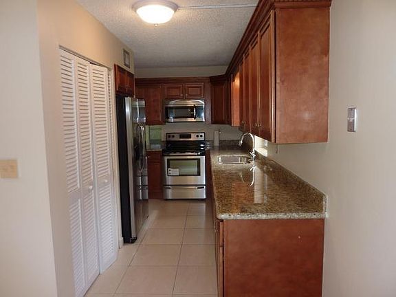 2nd image of 5830 Sugar Palm Ct APT C