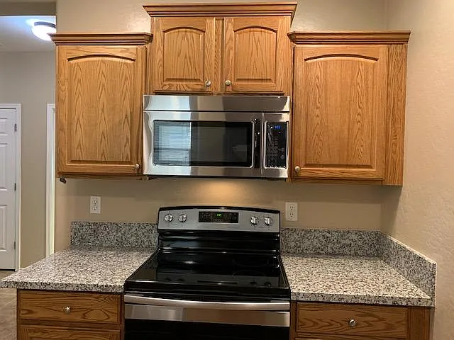 5245 W Shumway Farm Rd — Photo 9