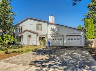 1051-1053 Birchwood Dr, Oregon City, OR 97045