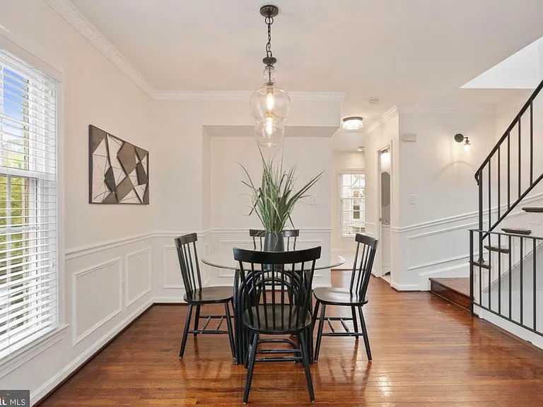 1690 Euclid St NW #B — Photo 5