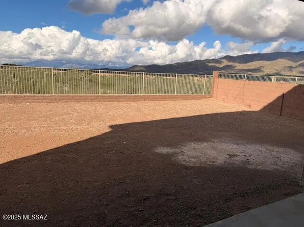 7258 S Gray Jay Dr, Tucson, AZ 85747