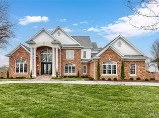 248 Camelot Dr, Weldon Spring, MO 63304