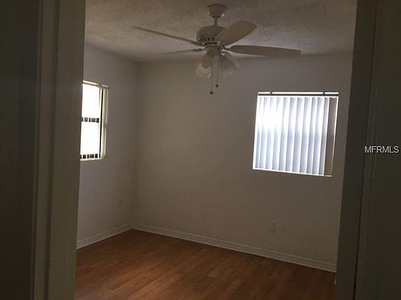 5th image of 907 N Triplet Lake Dr