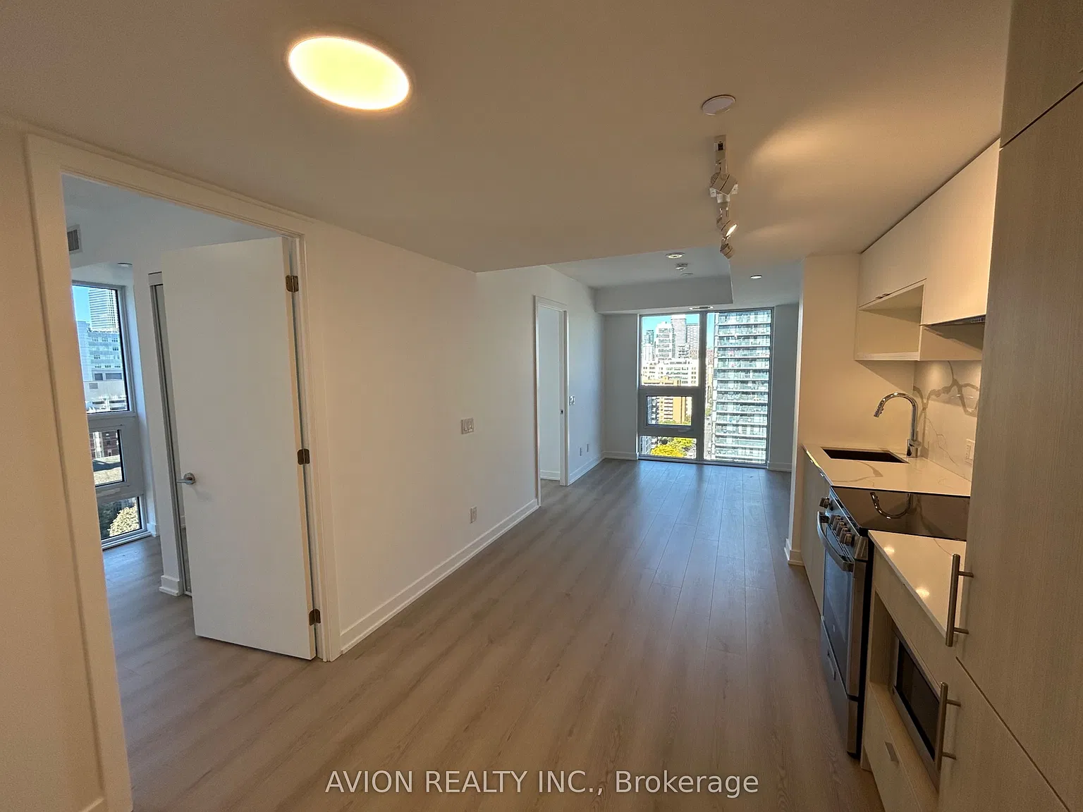2 bed, $2,950 — Photo 2