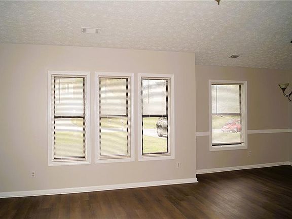 5th image of 3207 Craven Ridge Dr