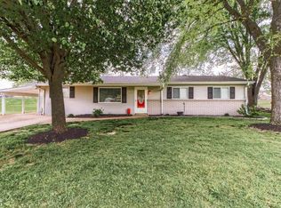 2608 Kingsland Dr, Poplar Bluff, MO 63901