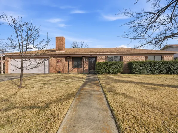 306 Texoma Dr, Whitesboro, TX 76273