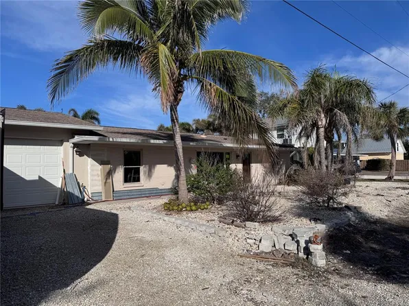 10436 Raymond St, Englewood, FL 34224