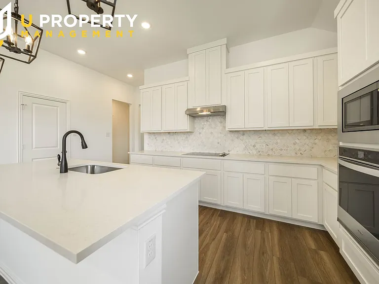 503 Virginia Way — Photo 12