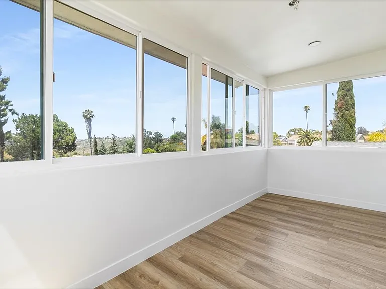 12971 Calle De Las Rosas — Photo 14
