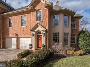 3823 N Randolph Ct, Arlington, VA 22207