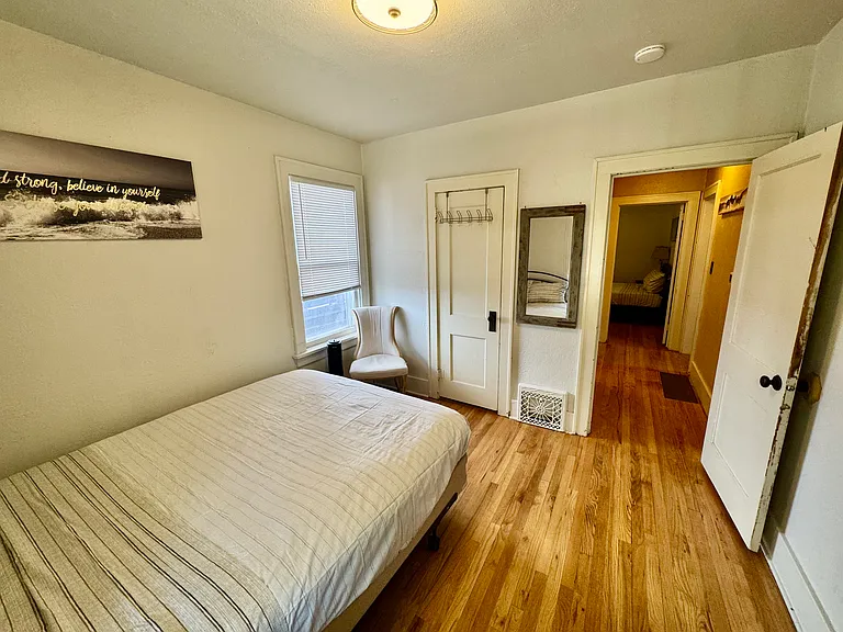 912 Fairview St — Photo 17