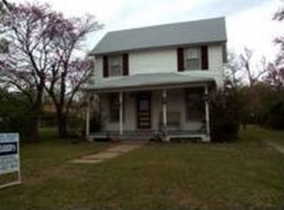 909 S 2nd St, Salina, KS 67401