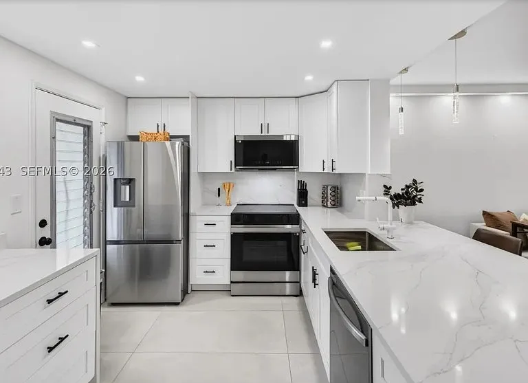 400 NE 12th Ave #303 — Photo 4