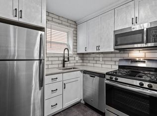7512 Cromwell, Saint Louis, MO 63105