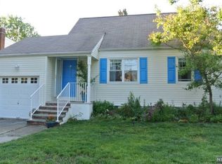 70 Hamilton Ave, Dumont, NJ 07628