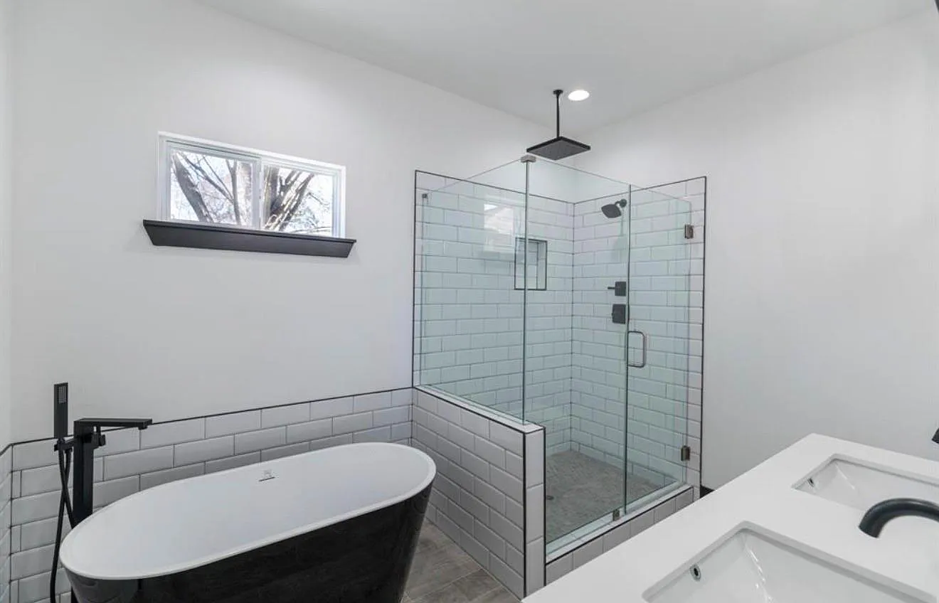 3 bed, 2.0 bath, 1770 sqft, $2,500 — Photo 3