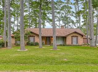 2801 Whispering Pines St, Baytown, TX 77521