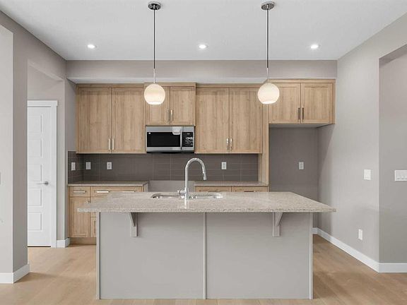 4th image of 408 W Sora Blvd SE