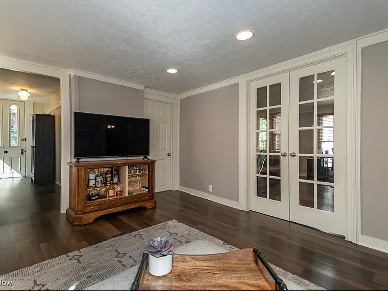 37848 Euclid Ave — Photo 9