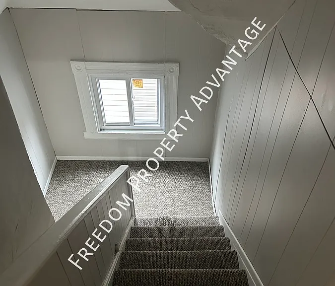 905 Cherokee St — Photo 10