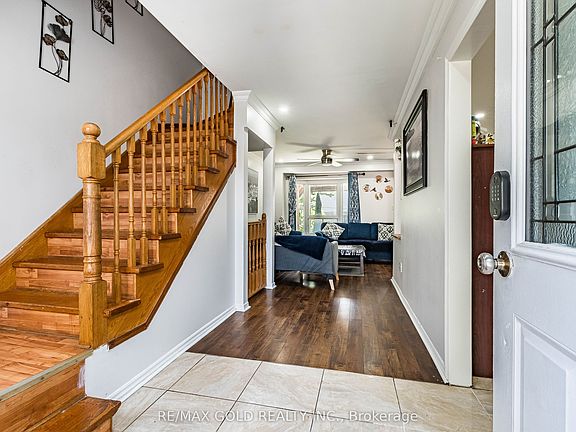5th image of 10 Elmstead Ct